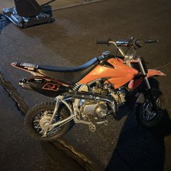 Apollo dirtbike Read Description 