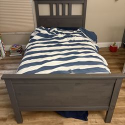 Twin bed frame