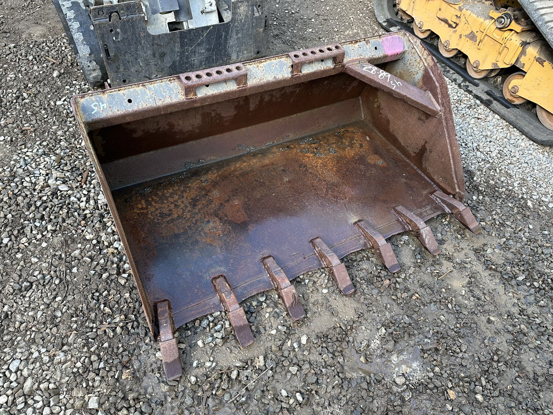 Skid Steer 55inch Tooth Bucket 