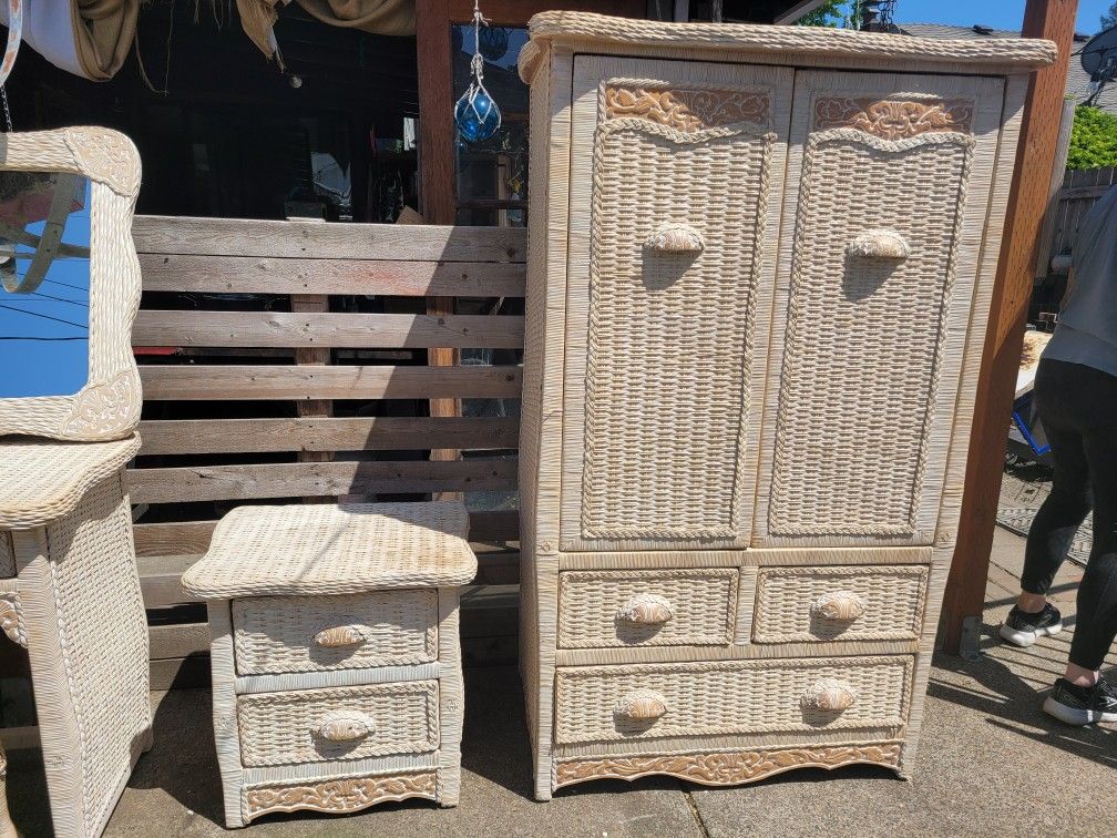 Wicker Vintage Bedroom Set