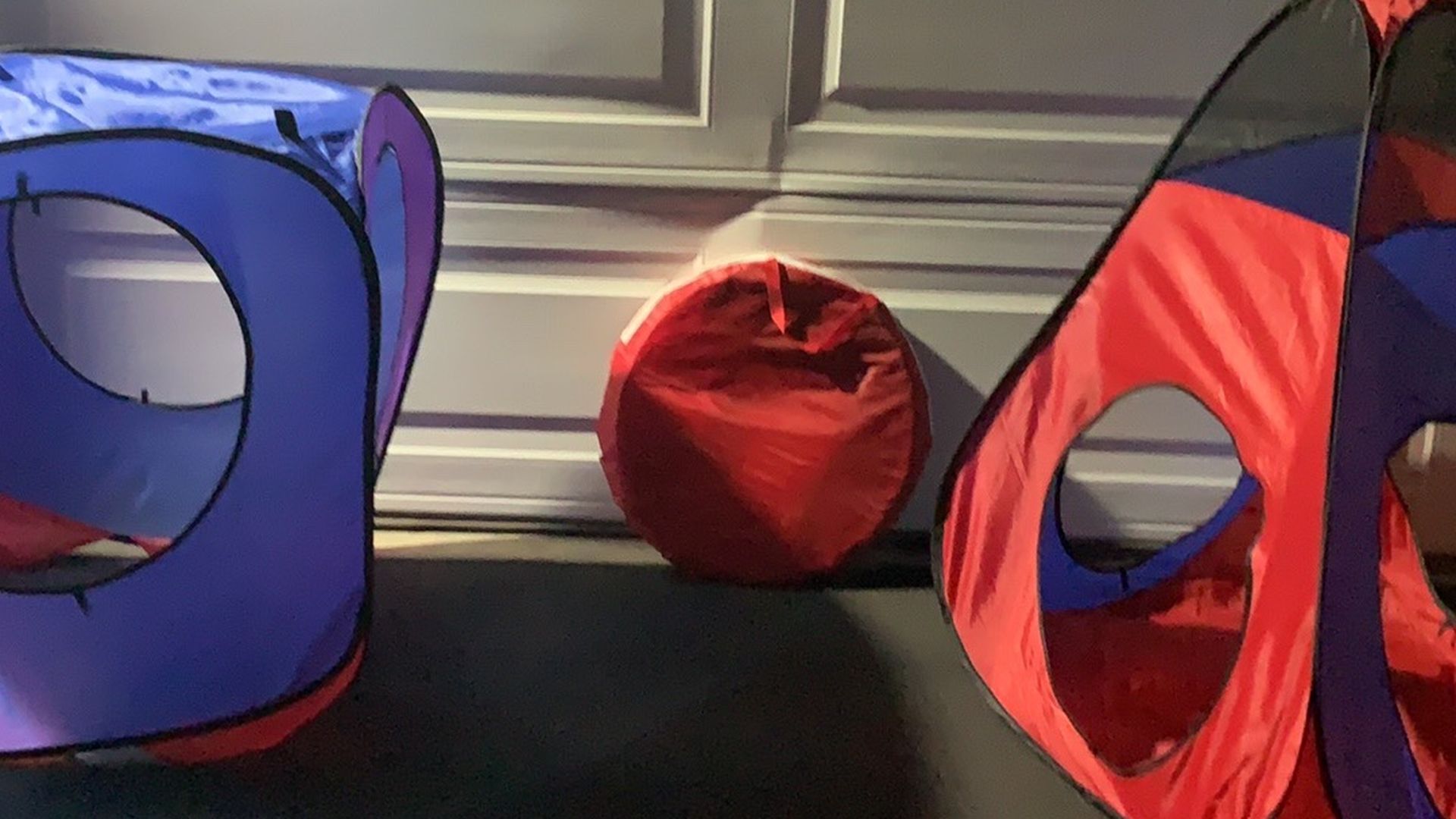 Kid Play Tent And Tunnel. Pick Up In Rancho
