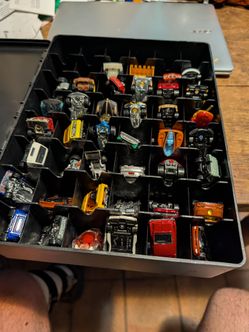 40 vuntage matchbox cars