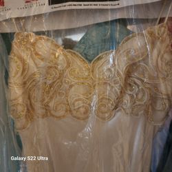 Size 2 Long Bridal Dresses Or Prom dresses 