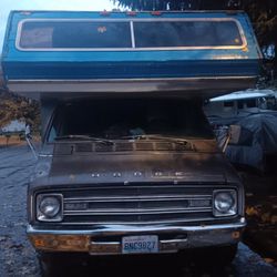 ¹Dodged  96  Camper Trailer/fixer Upper As Is