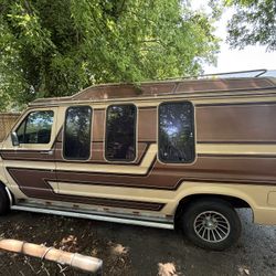 1984 Ford E-150