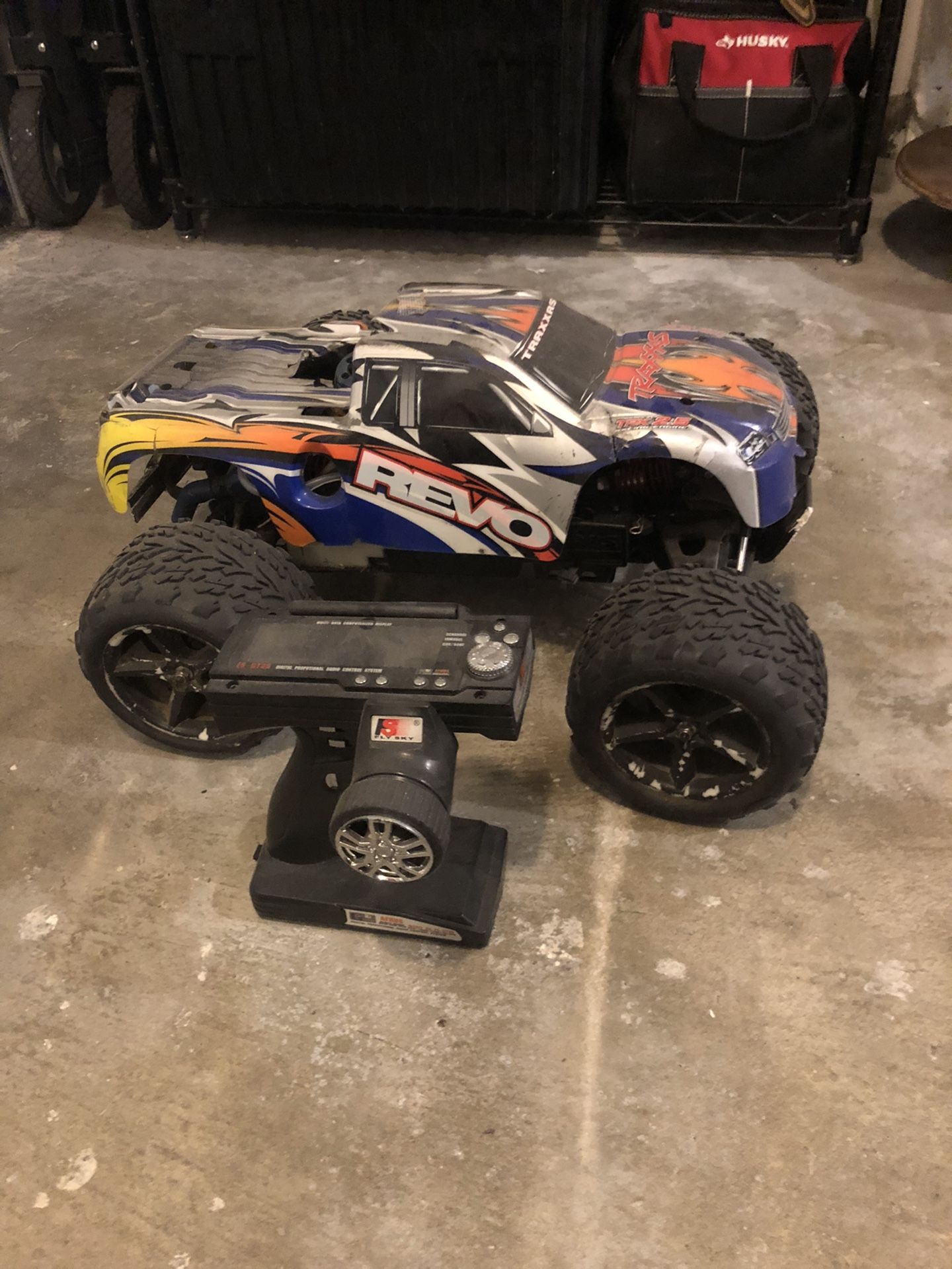 Traxxas Revo Nitro