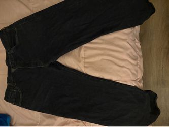 Levi’s baggy jeans