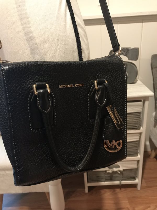 michael kors crossbody bag black and gold