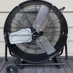 Utilitech 24-in 120 -Volt 2 -Speed High Velocity Indoor Black Industrial Fan