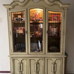 China Cabinet With Interior Lights 