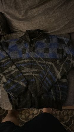 Vintage 80’s Giovanni Sweater.  Cool design.