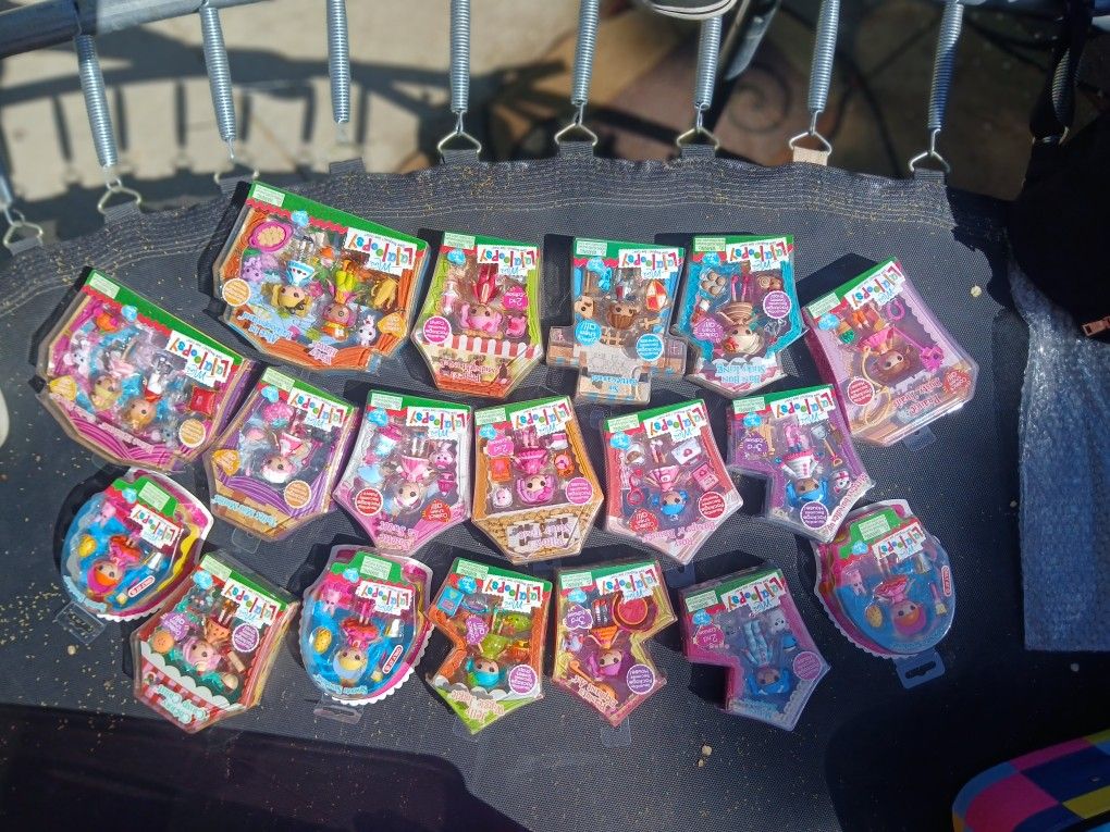 Mini LaLaloopsy collectors dolls