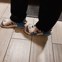 Sneaker