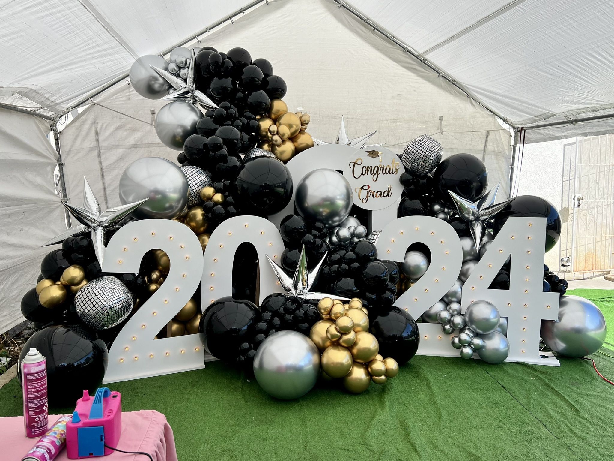Graduation Balloon Set Up