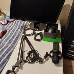 Gaming Monitor, Mouse And Micro