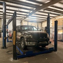 4-Post Car Lift – 14,000 lb Capacity – $3,500