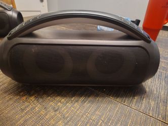 Wireless Bluetooth speaker