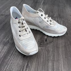 Beautiful Leather Sneakers  Seze38(8)