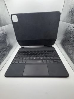 Apple Magic Keyboard – iPad Pro 11-inch 1st–4th Gen / iPad Air