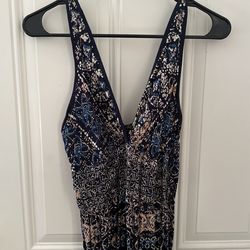 Size Small Printed V-Neck Sleeveless Maxi Dress