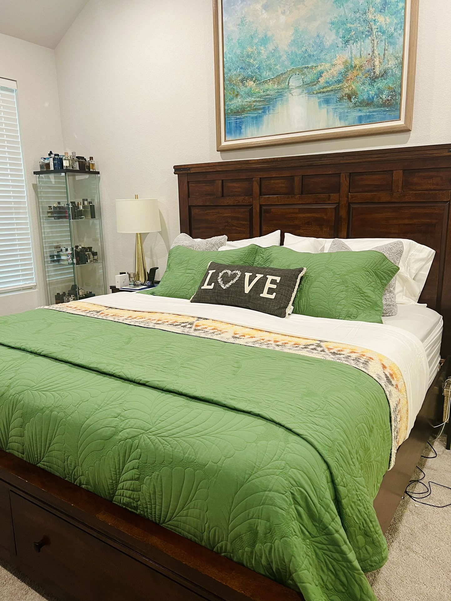 King Size Bed And King sterns And foster Mattress