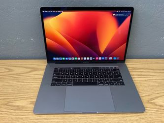 MacBook Pro 15 inches - Mac OS Ventura