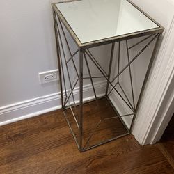 Accent Table