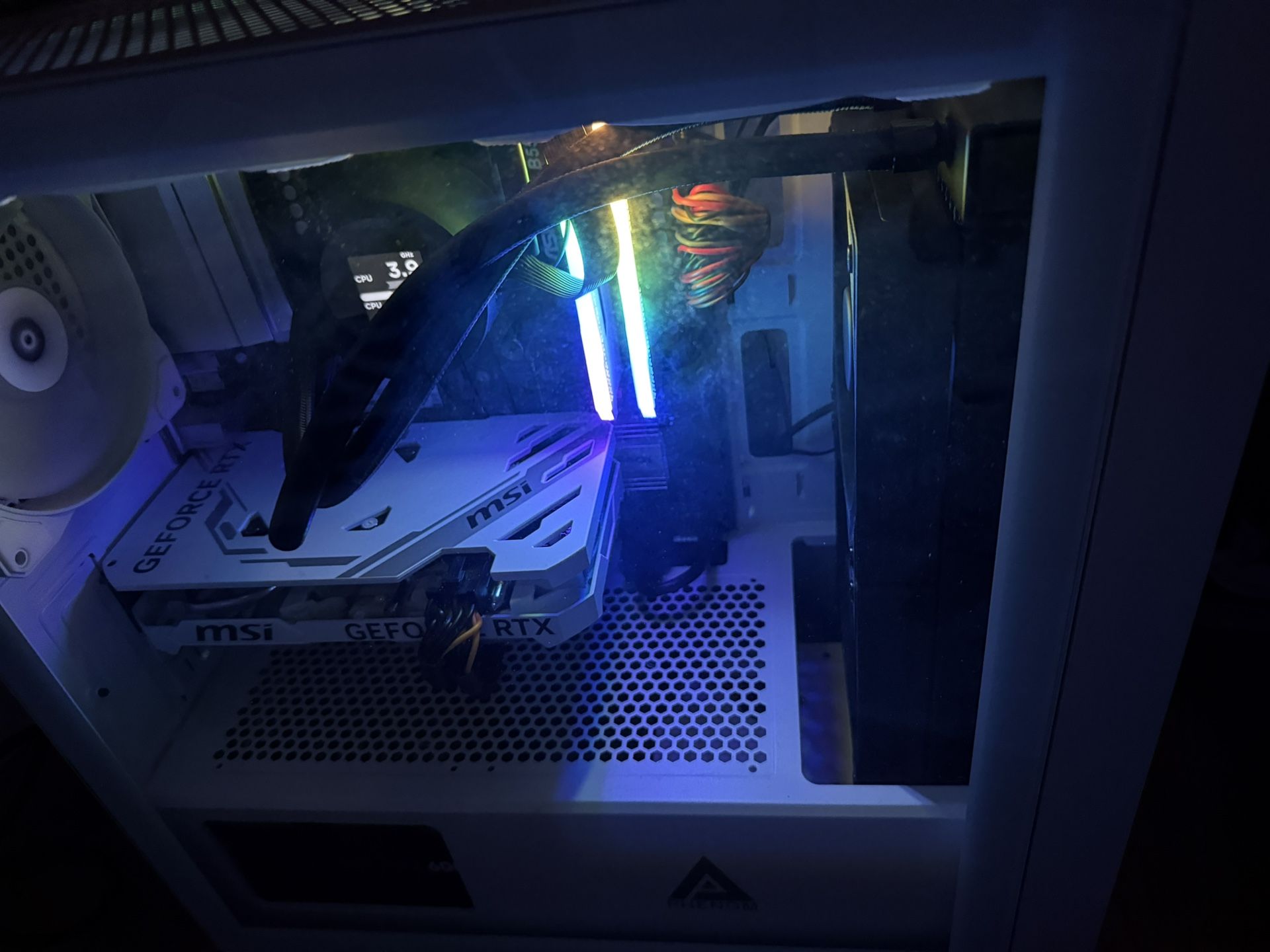DM me for questions RTX 4060/AMD 7 5800XT