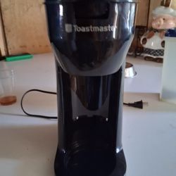 Keurig Coffee And Cup Machine 