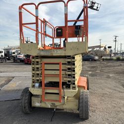  2017 JLG 4068LE Electric Scissor Lift 