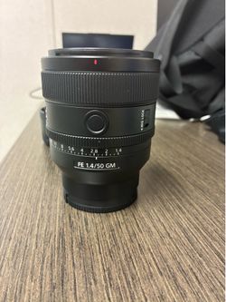 Sony FE 50mm f/1.4 GM Lens (SEL50F14GM) + ALC-SH173 Lens Hood