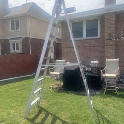 10’ Aluminum Step Ladder