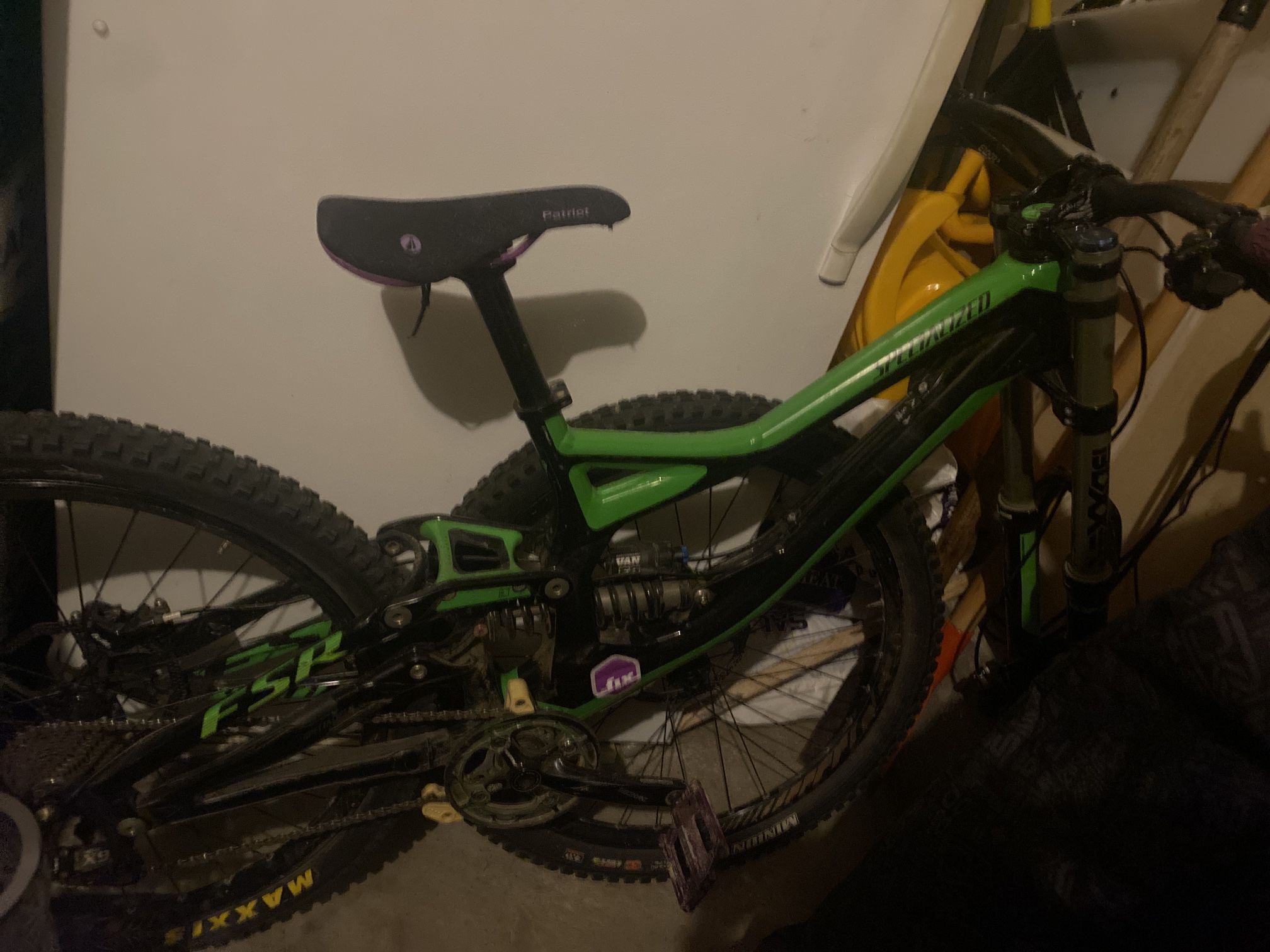 Down Hill Bike Full suspension
