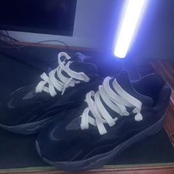yeezy 700 vanta No box**