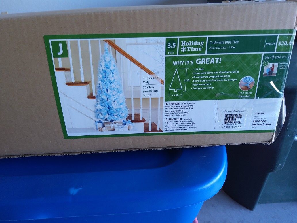 Blue Pre-Lit 3.5 Foot Tall Christmas Tree 
