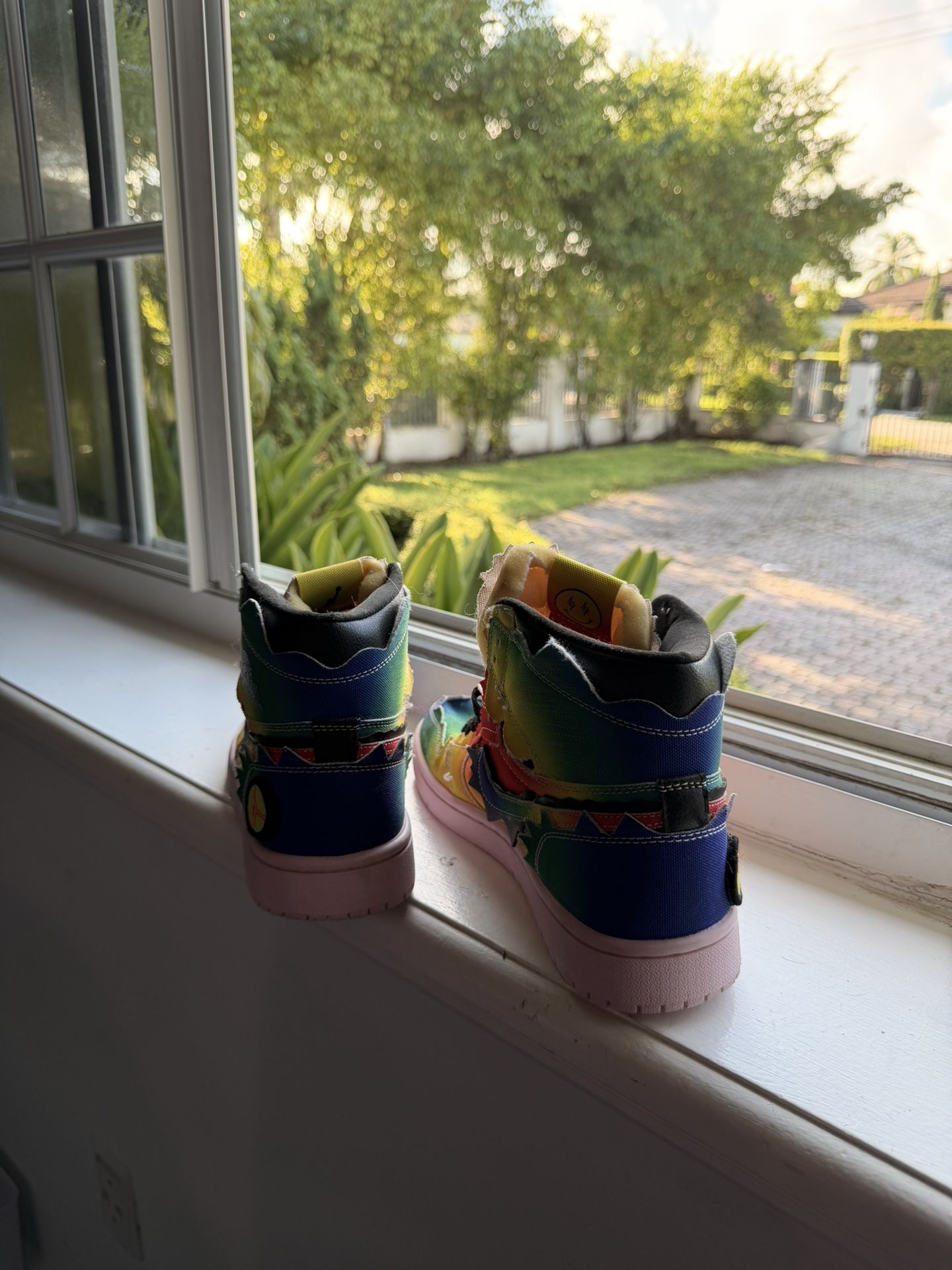 Nike Air Jordan 1 Mid SE “Tie-Dye” / “Paint Drip” – Size 7 (US)