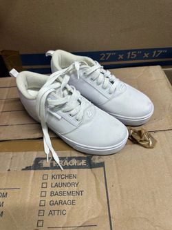 Heelys White Low-Top Skate Sneakers