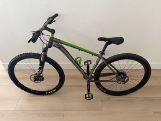 Trek Stache 8 — Hardtail