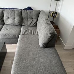 Grey Couch With Pullout Bed