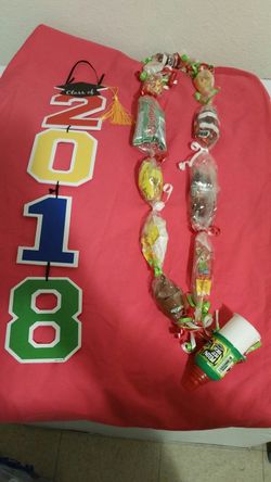 Candy LEIS our back, graduations, promotions,end of the school year is here,let's surprise the kids with what they enjoy