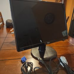 LG 23" Monitor (VGA, DVI)