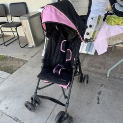 Lightweight baby stroller