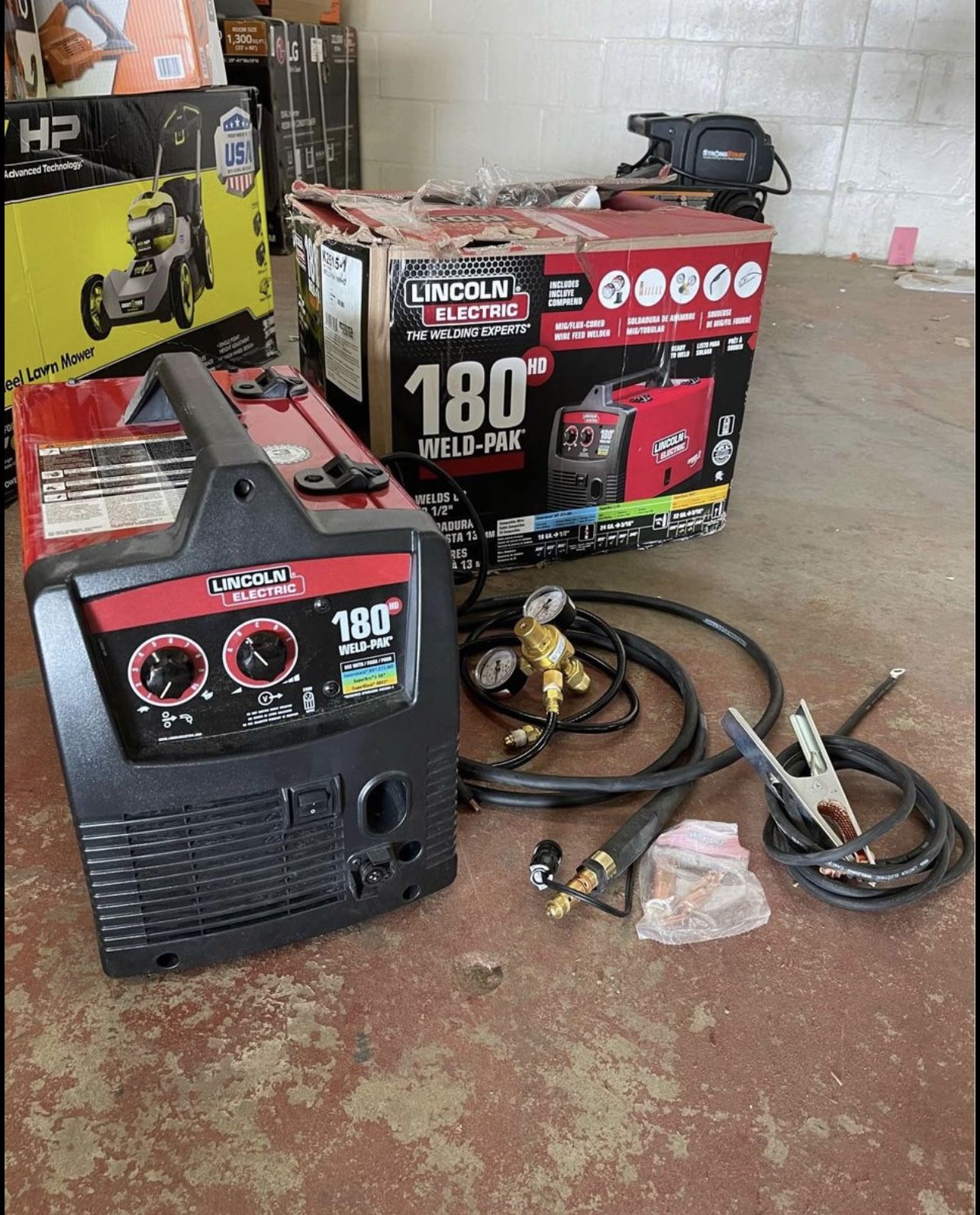 Lincoln Electric 180 Amp Weld-Pak 180 HD MIG Wire Feed Welder