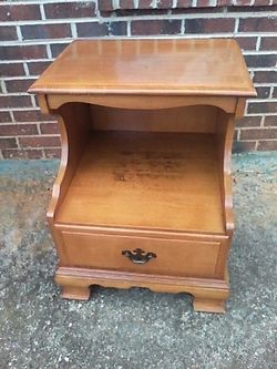 Occasional table with one drawer made by Sumter cabinet company