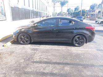 ELANTRA