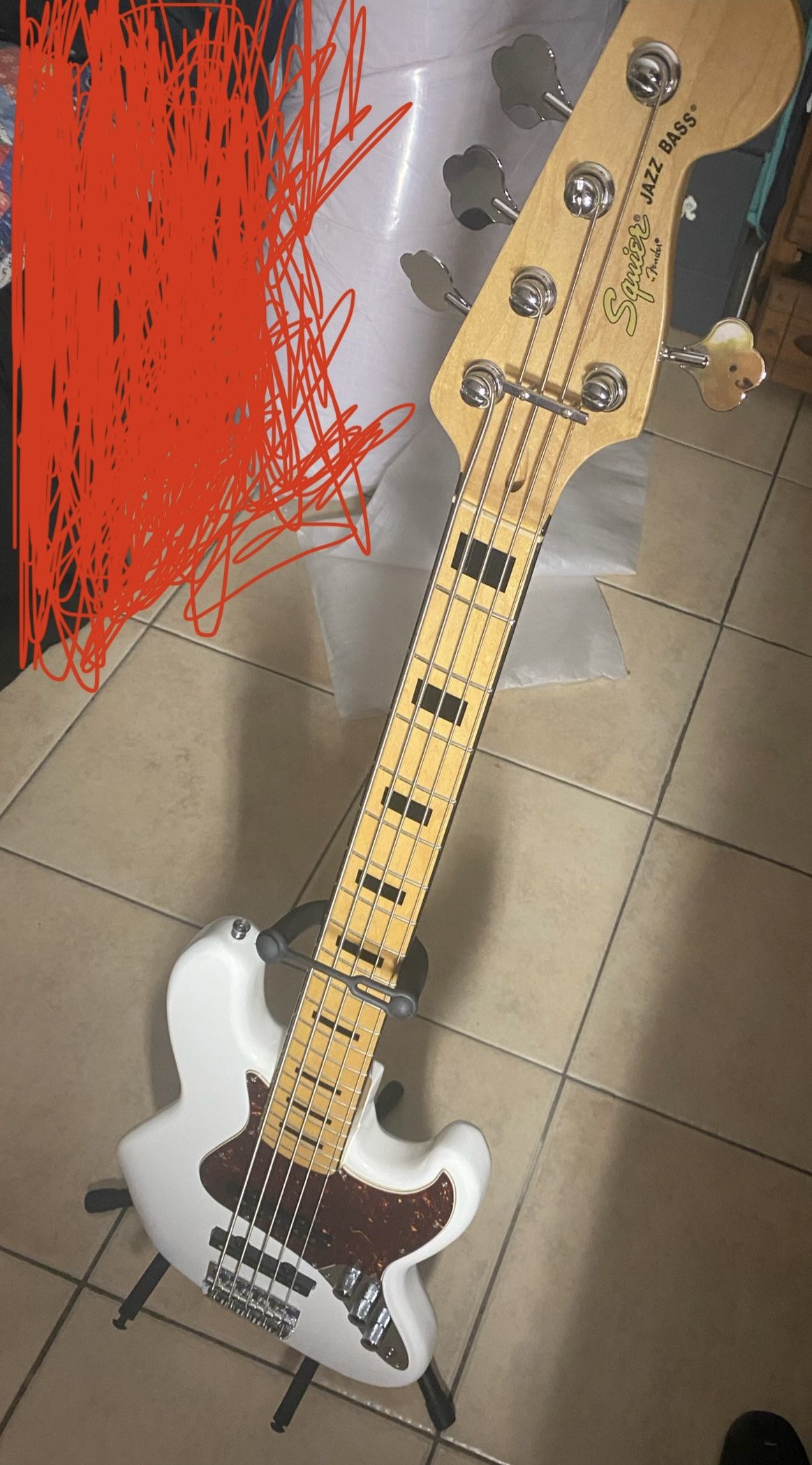 Squier Fender 5 String Bass