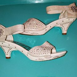 Girl Size 4 Formal Dress Heels