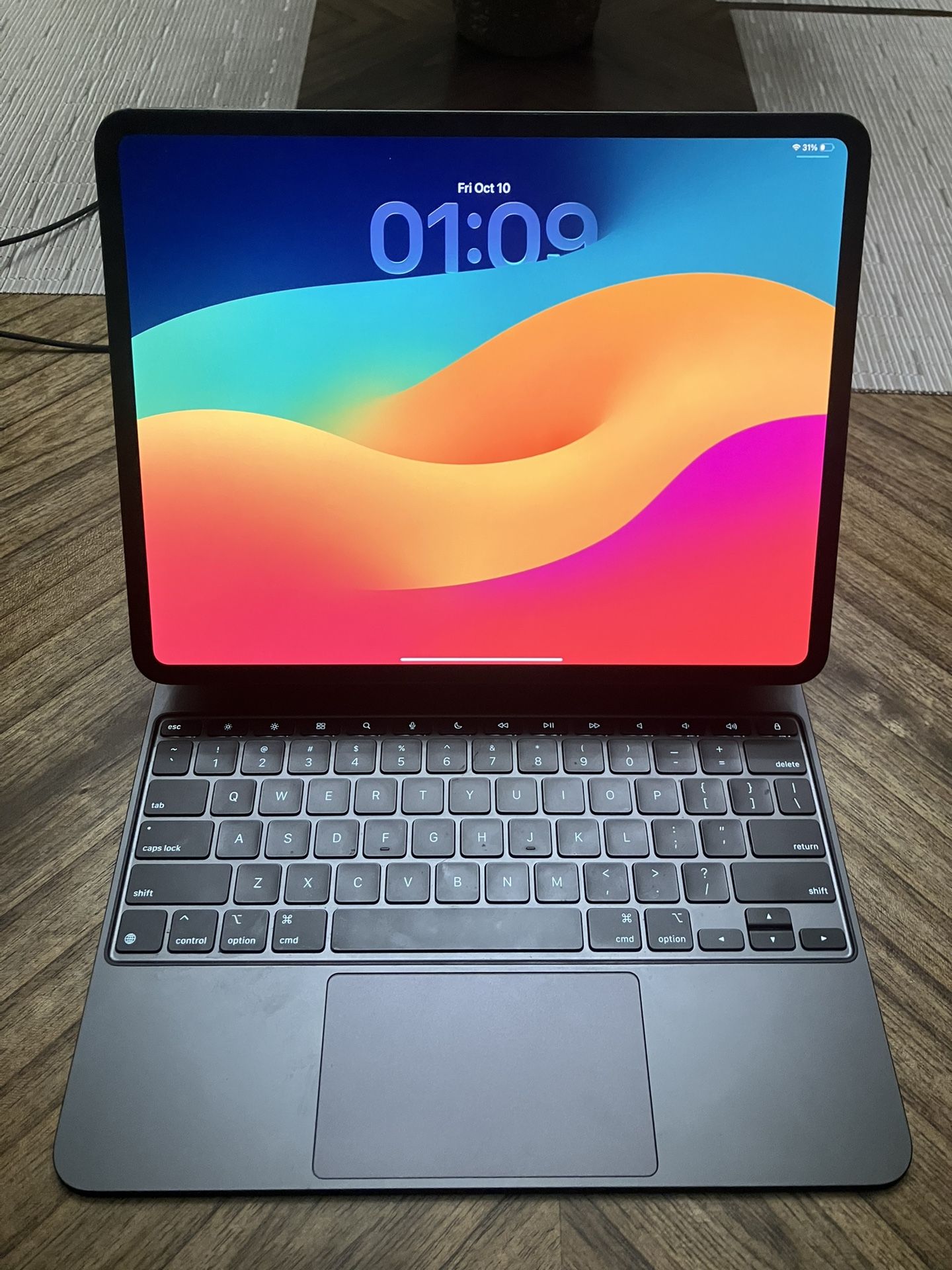 Unlocked 2024 iPad Pro 13 Inch WiFi Only 256gb With Apple Magic Keyboard