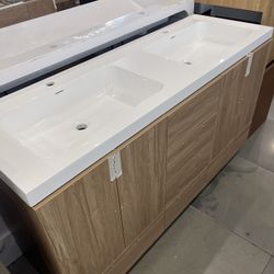 60” Freestanding Bathroom Vanity