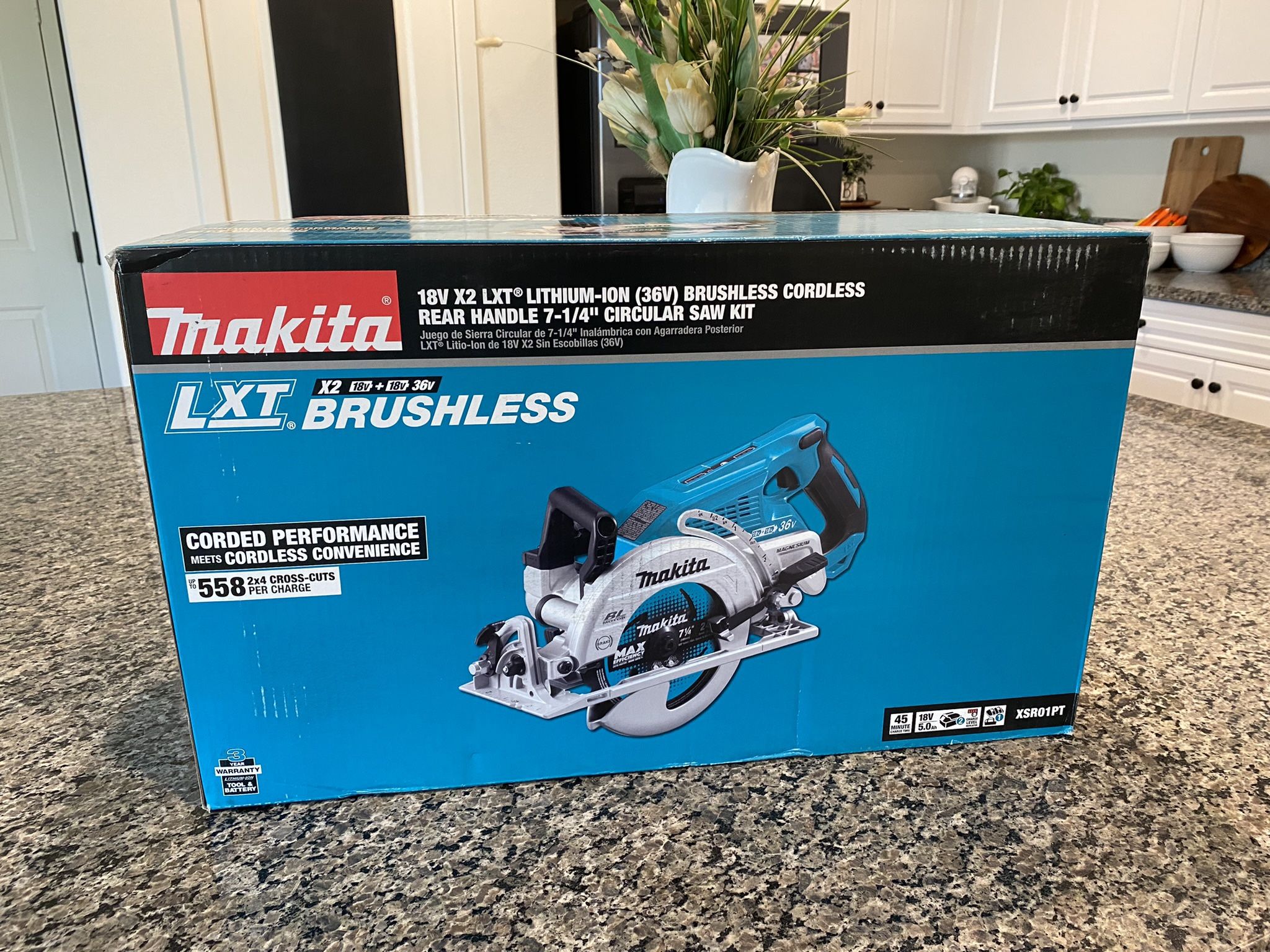 18-Volt X2 LXT 5.0Ah Lithium-Ion (36-Volt) Brushless Cordless Rear Handle 7-1/4 in. Circular Saw Kit 18-Volt X2 LXT 5.0Ah Lithium-Ion (36-Volt) Brushless Cordless Rear Handle 7-1/4 in. Circular Saw Kit